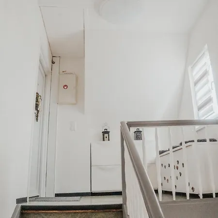 Wohnoffice Mit Uebernachtungsmoeglichkeit Residenz Fischbach Kiba * Friedrichshafen