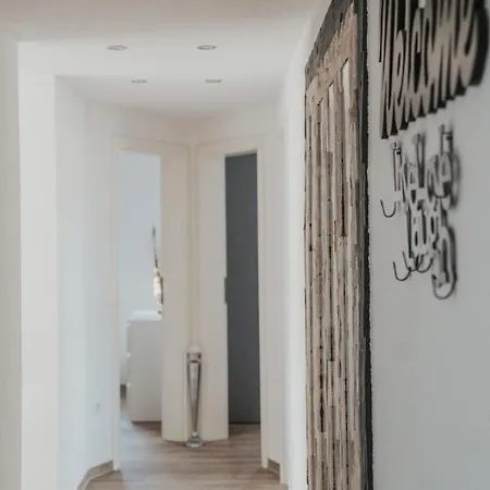 Wohnoffice Mit Uebernachtungsmoeglichkeit Residenz Fischbach Kiba *