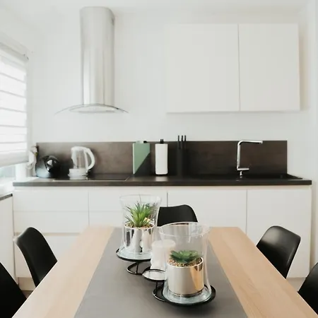 Wohnoffice Mit Uebernachtungsmoeglichkeit Residenz Fischbach Kiba Lägenhet *
