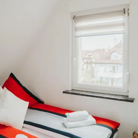 Lägenhet Wohnoffice Mit Uebernachtungsmoeglichkeit Residenz Fischbach Kiba Friedrichshafen